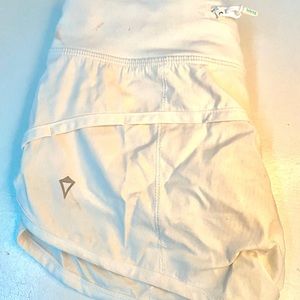 Ivivva white shorts size 10